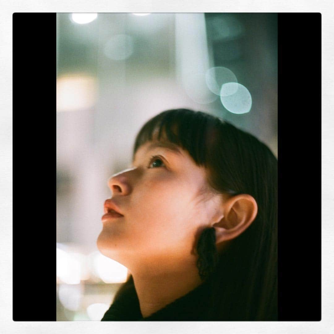 夏子さんのインスタグラム写真 - (夏子Instagram)「好物、夜さんぽ。好きなお二方と。」1月9日 20時14分 - natsuko93_official