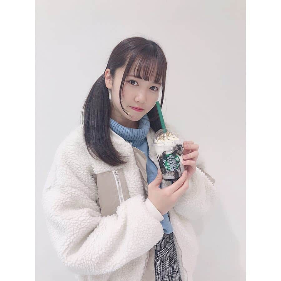 関口なほさんのインスタグラム写真 - (関口なほInstagram)「やっとのめた🥰💭 . めちゃめちゃおいしかった！ これはもう1回のみたい！ . . #神宿  #関口なほ  #アイドル  #スタバ  #starbucks  #ゴマゴマゴマフラペチーノ」1月9日 21時32分 - naho__kmyd