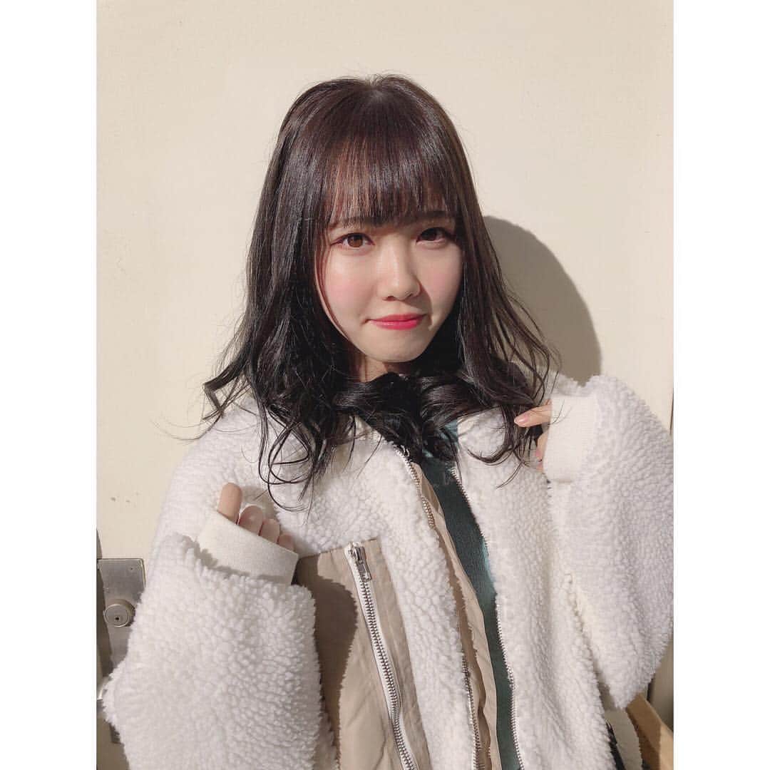 関口なほさんのインスタグラム写真 - (関口なほInstagram)「美容院帰り💇🏻‍♀️ . サラサラになったし セットもしていただきました！ 髪の毛さわりたくなっちゃう！笑 . #神宿  #関口なほ  #アイドル  #美容院  #新宿  #トリートメント」1月9日 22時00分 - naho__kmyd