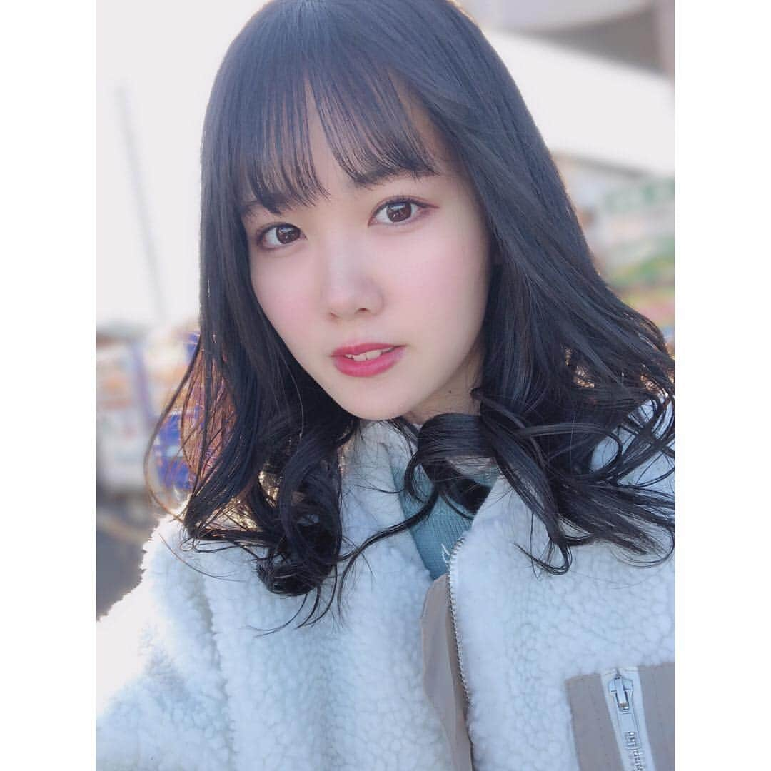 関口なほさんのインスタグラム写真 - (関口なほInstagram)「美容院帰り💇🏻‍♀️ . サラサラになったし セットもしていただきました！ 髪の毛さわりたくなっちゃう！笑 . #神宿  #関口なほ  #アイドル  #美容院  #新宿  #トリートメント」1月9日 22時00分 - naho__kmyd