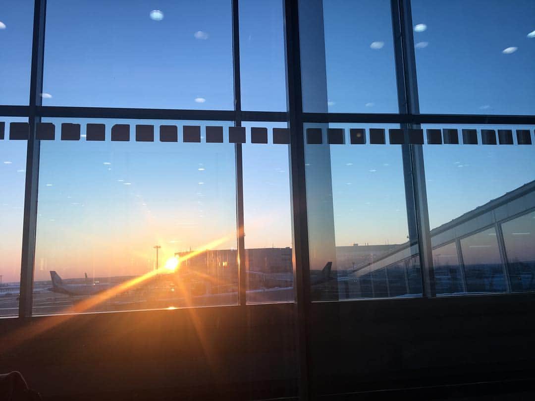 松田華音のインスタグラム：「✈️」