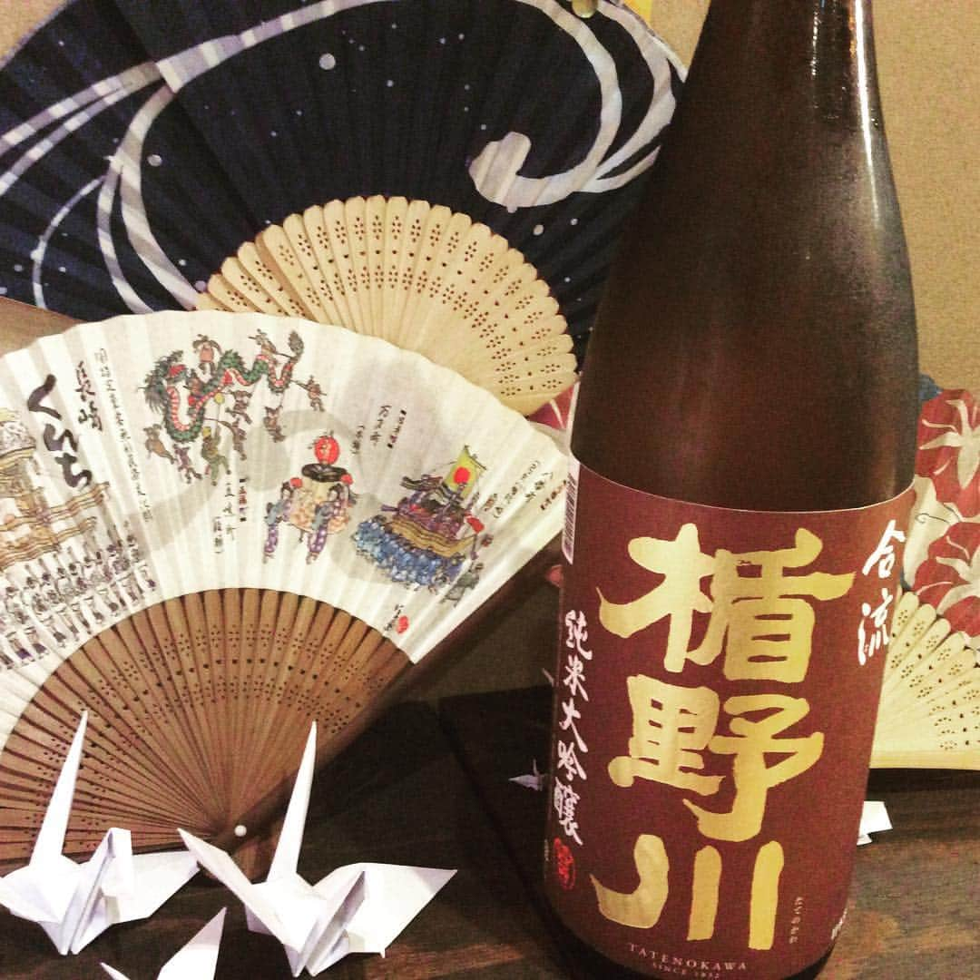 泳ぎイカ 九州炉端　弁慶 姫路店のインスタグラム：「こんばんは！ 今回の日本酒紹介は 「楯野川」です！ 是非ご賞味ください🤩 . #弁慶姫路店 #お酒 #日本酒 #弁慶 #姫路居酒屋 #楯野川」