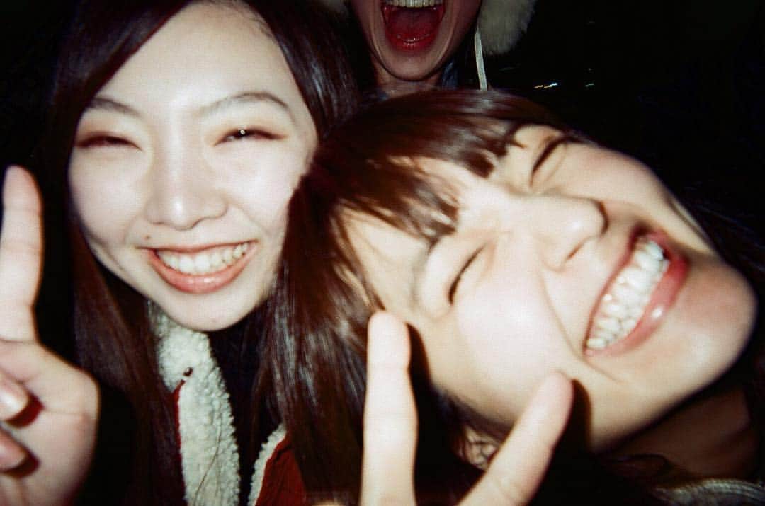 樋井明日香 さんのインスタグラム写真 - (樋井明日香 Instagram)「たくさんのおめでとうを頂きました。 幸せです。 頂いてばかりで、返したいです。 どこまででも羽ばたいてやりたいです。  いくちゃんが撮ってくれたステキな写真。 口だけこっちゃん👄笑 📸@araiiku_official」1月10日 11時25分 - hinoiasuka_0108