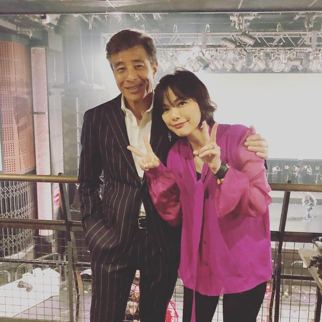 相川七瀬さんのインスタグラム写真 - (相川七瀬Instagram)「年末のライブで 久しぶりに再会✨ 舘ひろしさんとの一枚。  #かっこいい大人 #いぶし銀」1月10日 8時59分 - nanasecat