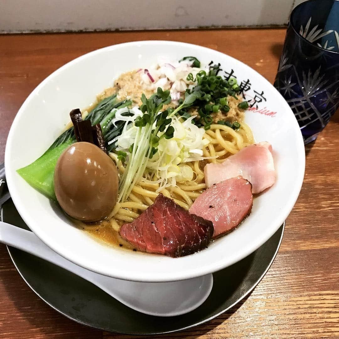 ノブ さんのインスタグラム写真 - (ノブ Instagram)「食べてる時の記憶があまり無いくらい美味いラーメンでした。 #竹末東京プレミアム  #ホタテ鶏そば #高嶋政宏さんが紹介してたとこ #トイレが爆音のYAZAWAの謎 #是非是非 #いい路地裏あるやん墨田区 #路地裏探訪で行きたい」1月10日 17時35分 - noboomanzaishi