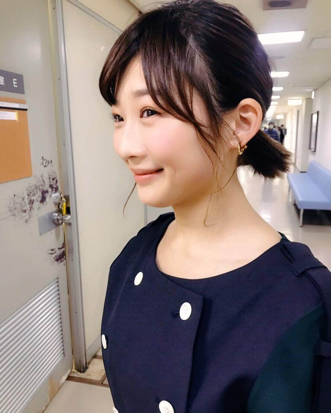 伊藤沙莉さんのインスタグラム写真 - (伊藤沙莉Instagram)「本日は明後日12日に NHKで23時半から放送の 「ちょいドラ」の 記者試写でした🌞  みんなの反応が楽しみだなァ👶🏻！ ワンピース @middla_official ブーツ @unitedarrows_official イヤリング リング @pastierra」1月10日 21時42分 - itosairi