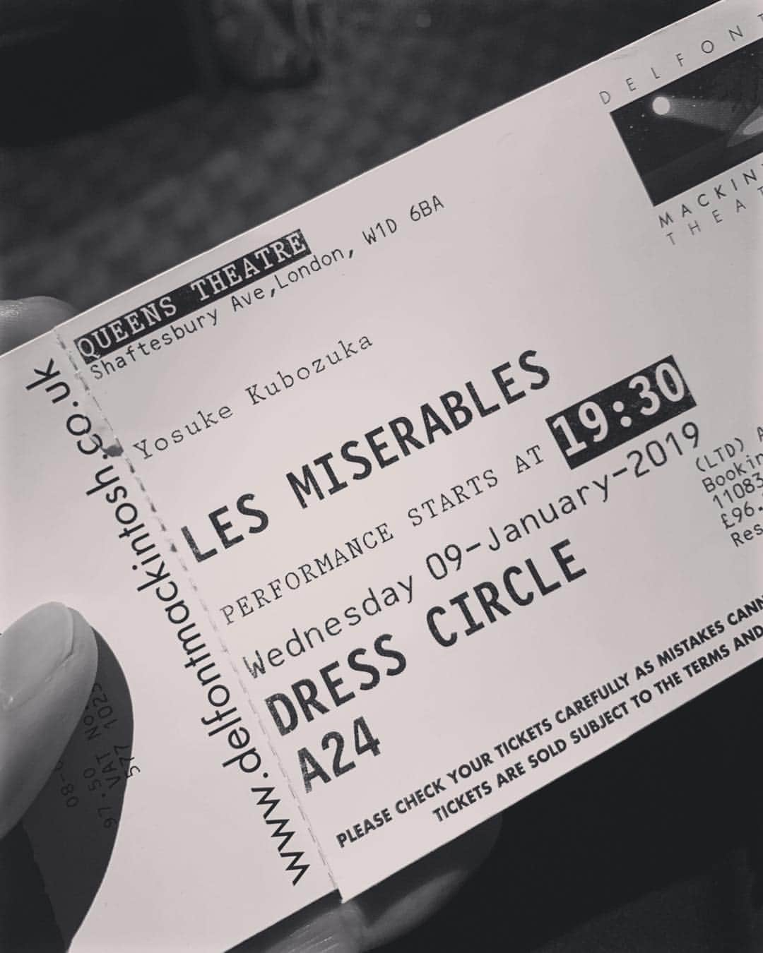 窪塚洋介さんのインスタグラム写真 - (窪塚洋介Instagram)「I was impressed last night. As always, I'm grateful to be here, right this moment. #LesMisérables #london #queenstheatre」1月10日 23時11分 - yosuke_kubozuka