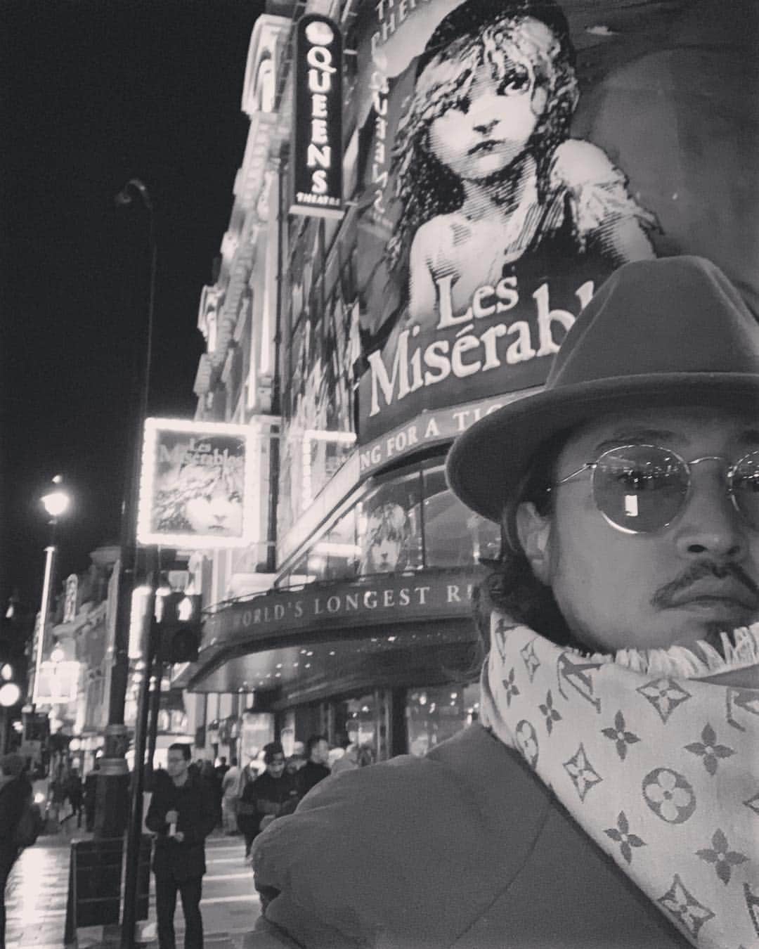 窪塚洋介のインスタグラム：「I was impressed last night. As always, I'm grateful to be here, right this moment. #LesMisérables #london #queenstheatre」