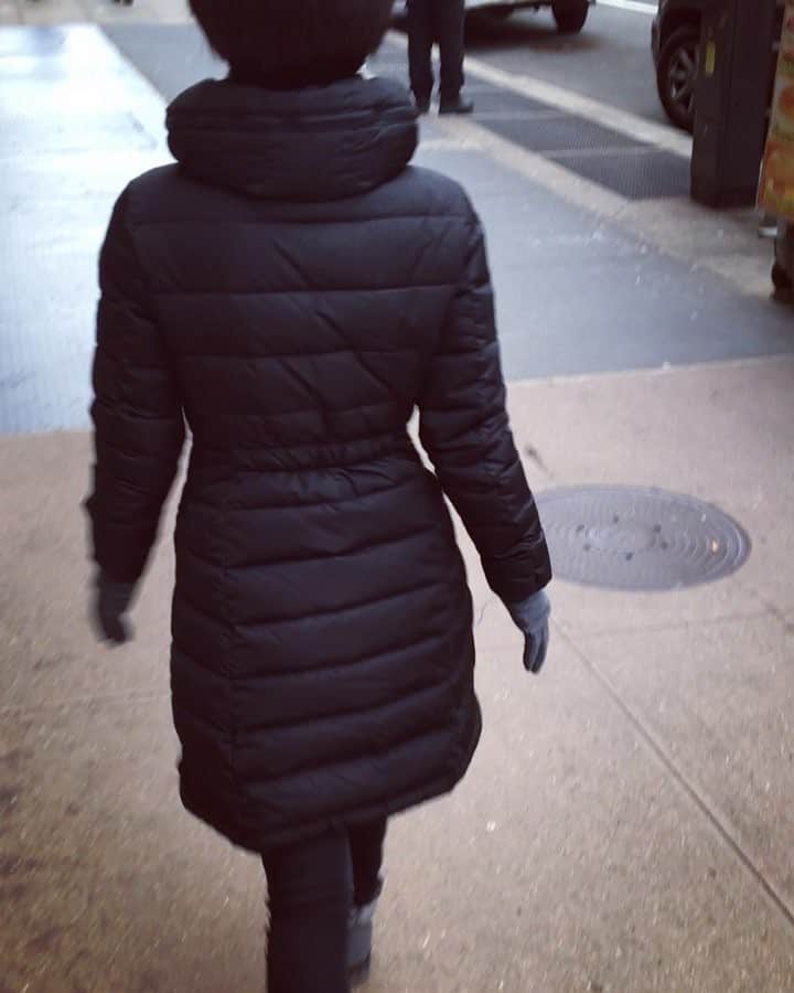 納富有沙のインスタグラム：「. 🚶‍♀️👣💭 . . . #ny #nyc #walking #usa #japan #actress  #ニューヨーク #お散歩」