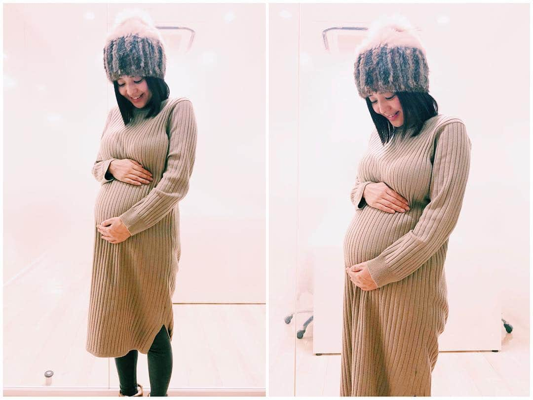 蒼井そらさんのインスタグラム写真 - (蒼井そらInstagram)「Actually, I am pregnant with twins. I'm happy, but I’m very anxious. I hope to be born safely.」1月11日 15時17分 - aoi_sola