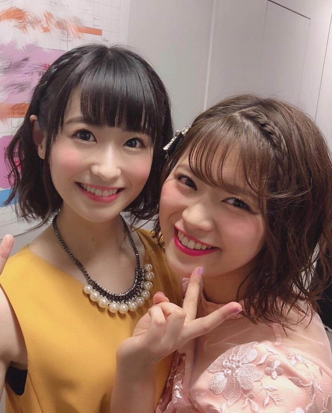 唯月ふうかさんのインスタグラム写真 - (唯月ふうかInstagram)「「AKB48グループ歌唱力NO.1決定戦」決戦大会が終わりました！ 出場者の皆さんの歌声に感動。 歌声が真っ直ぐに伝わってきて、キラキラしてて。凄く刺激をもらいました！ 審査員という貴重な経験をさせて頂きました！ 事務所の先輩、鈴蘭さん♪ 明るい気持ちになれる歌声でした♡ 本当にお疲れ様でした！  #AKB48グループ歌唱力no1決定戦 #出場者の皆さん #山内鈴蘭 さん #本当にお疲れ様でした ！！」1月11日 23時53分 - fuka_yuduki