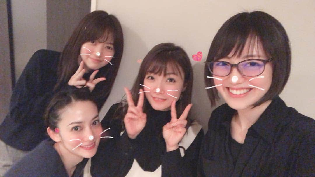 英玲奈さんのインスタグラム写真 - (英玲奈Instagram)「昨夜は事務所の仲間が遊びに来てくれました╰(*´︶`*)╯♡ 今まであまりプライベートな付き合いはなかったのですが、(同じ事務所の子と会う機会は結構少ないのです) 忘年会で同じテーブルに座って話していたら、ご飯を食べに来たいと言ってくれたので新年会をすることに╰(*´︶`*)╯♡ 今回来られなかった子もいたのでまた開催したいな╰(*´︶`*)╯♡ #新年会 #我が家でおもてなし #ホームパーティ #ボックスコーポレーション」1月11日 15時41分 - erena_erenyan