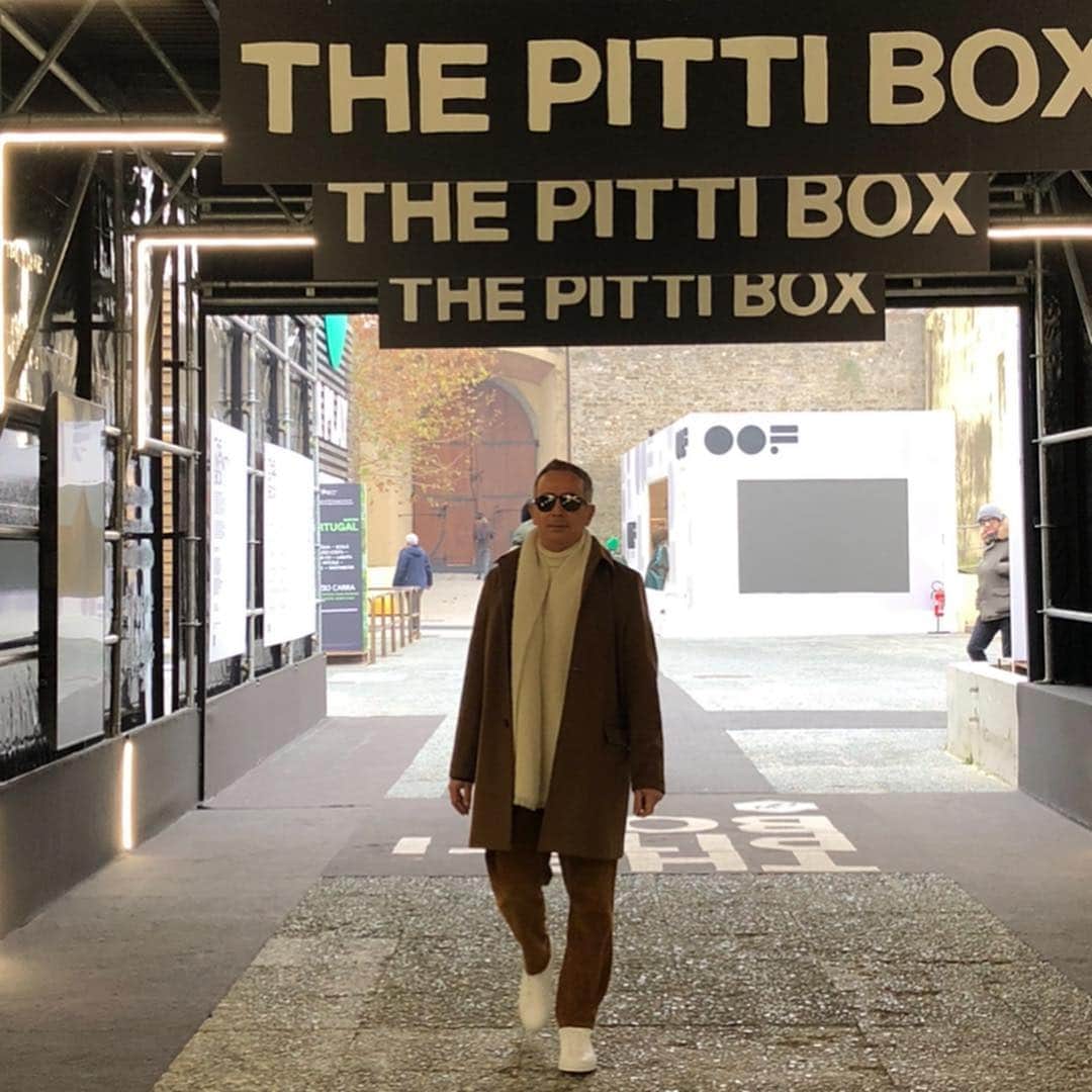 アルテアのインスタグラム：「Michele Sartori  #alteamilano #pittiuomo #menswear #cool #fashion #knitwear #photooftheday #instagood」