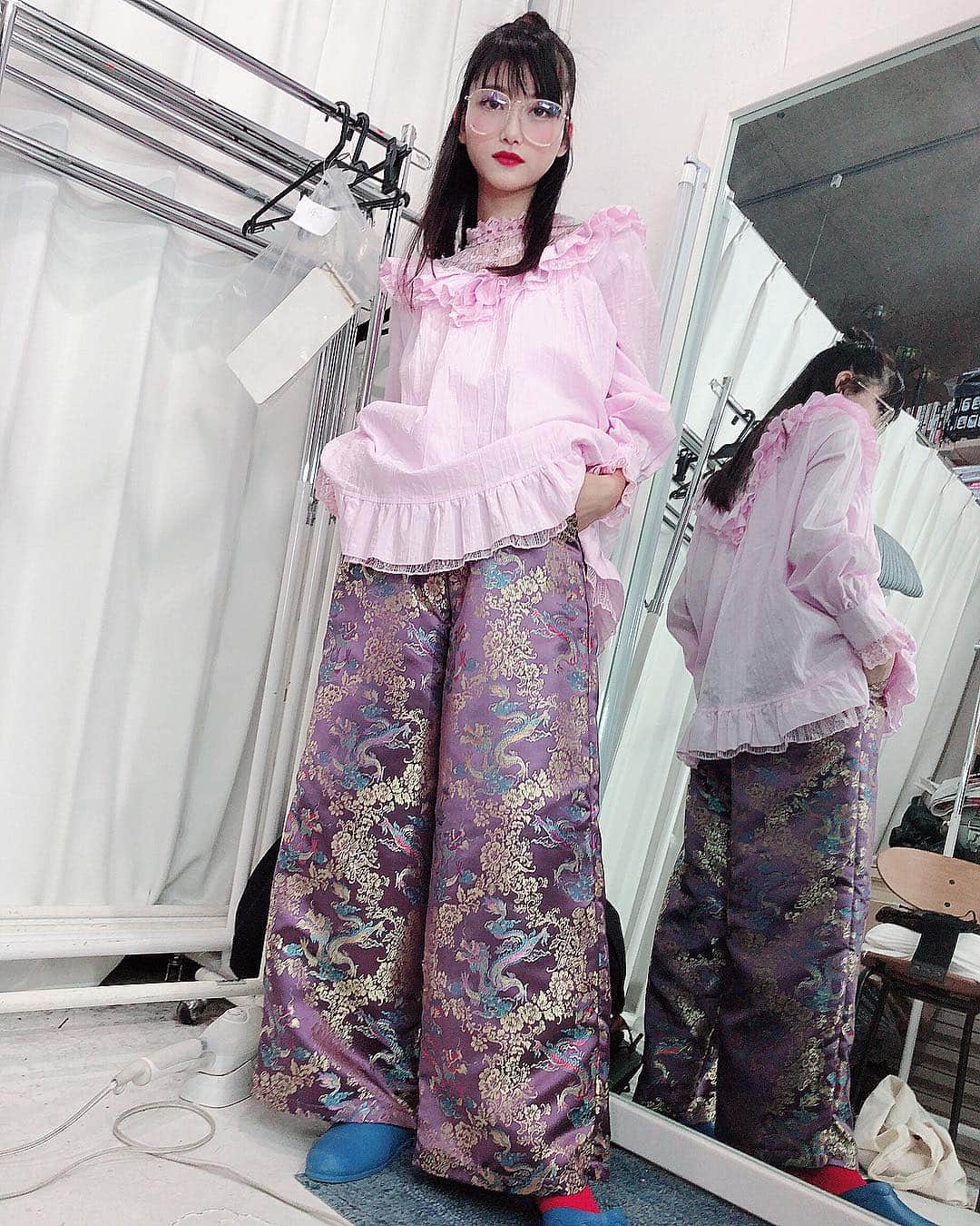 阿知波妃皇のインスタグラム：「#kera #fashion」