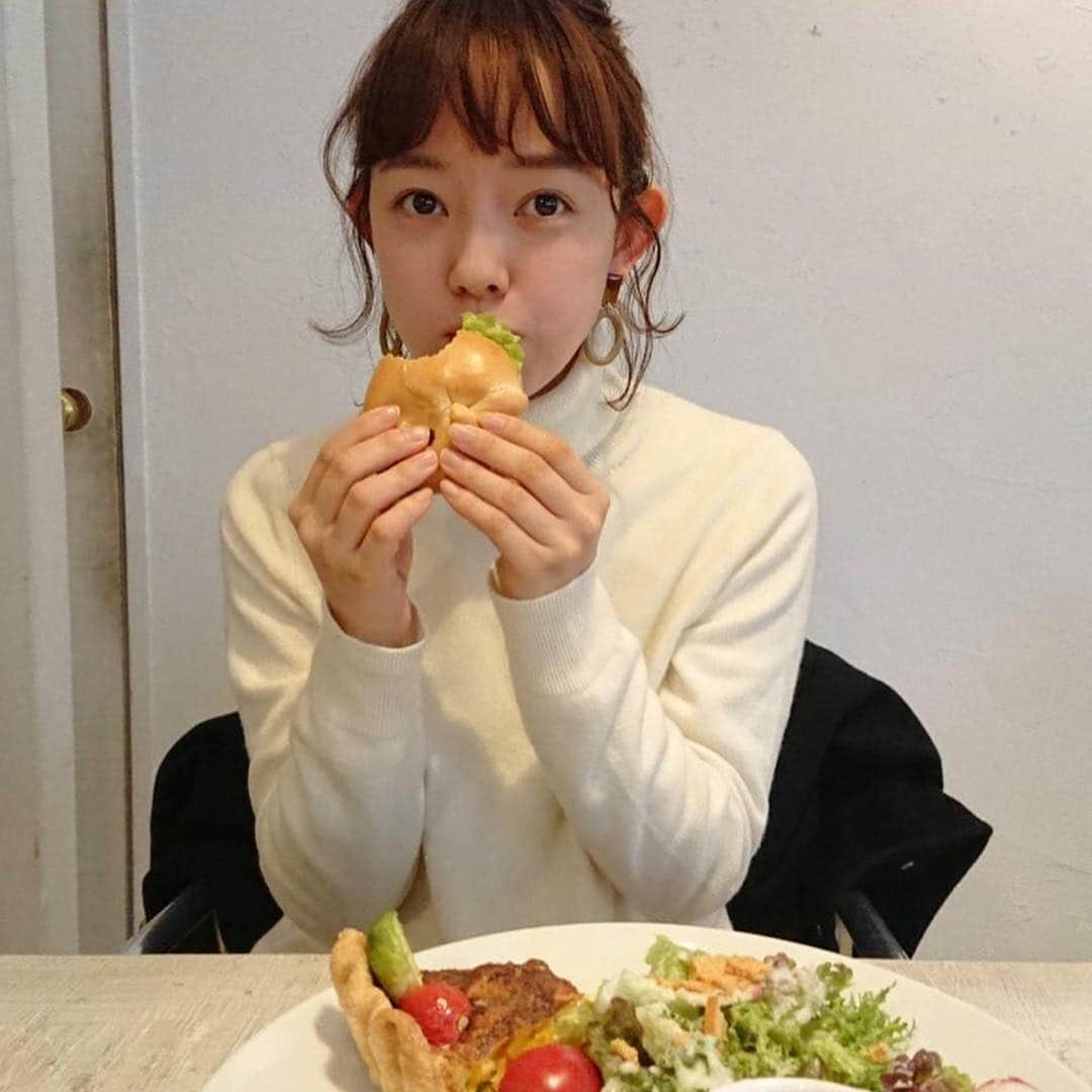柳生みゆさんのインスタグラム写真 - (柳生みゆInstagram)「ここのキッシュは最高に美味しい (食べてるのはベーグル) #めちゃくちゃ遅ればせながら #あけましておめでとうございます #福島カフェ #fouet」1月11日 18時18分 - miyu_yagyu