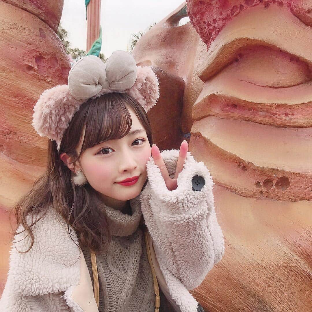 森下愛里沙(もりしたありさ) さんのインスタグラム写真 - (森下愛里沙(もりしたありさ) Instagram)「ㅤㅤㅤㅤㅤㅤㅤㅤㅤㅤㅤㅤㅤ ㅤㅤㅤㅤㅤㅤㅤㅤㅤㅤㅤㅤㅤ ㅤㅤㅤㅤㅤㅤㅤㅤㅤㅤㅤㅤㅤ ㅤㅤㅤㅤㅤㅤㅤㅤㅤㅤㅤㅤㅤ Tokyo Disney Sea🐭❤️ 寒くて鼻が赤い😵笑 ㅤㅤㅤㅤㅤㅤㅤㅤㅤㅤㅤㅤㅤ ㅤㅤㅤㅤㅤㅤㅤㅤㅤㅤㅤㅤㅤ ㅤㅤㅤㅤㅤㅤㅤㅤㅤㅤㅤㅤㅤ 今回はシェリーメイ🐻 フライングフィッシュコースター タワーオブテラー センターオブジアース インディージョーンズ レイジングスピリッツ たくさんアトラクション乗れました🎢 とっても満足💕💕 ㅤㅤㅤㅤㅤㅤㅤㅤㅤㅤㅤㅤㅤ ㅤㅤㅤㅤㅤㅤㅤㅤㅤㅤㅤㅤㅤ ㅤㅤㅤㅤ 写真たくさん撮ったからまた アップします〜☺︎ ㅤㅤㅤㅤㅤㅤㅤㅤㅤㅤㅤㅤㅤ ㅤㅤㅤㅤㅤㅤㅤㅤㅤㅤㅤㅤㅤㅤㅤㅤㅤㅤㅤㅤㅤㅤ ㅤㅤㅤㅤㅤㅤㅤㅤㅤㅤㅤㅤㅤ #東京ディズニーシー #ディズニー #ディズニーシー #disneysea #tokyodisneysea #tds #disney #シェリーメイ #ダッフィー #シェリーメイコーデ #ダッフィーコーデ #like4likes #instalike #l4l #instagood #17kg #韓国ファッション」1月11日 22時03分 - mini.ari