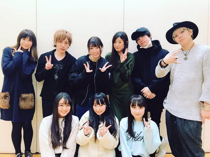 鈴丘めみのインスタグラム：「リベルテの稽古始まりましたぁぁ。19日20日に、2年ぶりのインプロ参加します😌台本も設定もなし！あるのはお題だけで、役者だけでその場で物語を作っていく、、というドキドキ内容ですが、持ち前の楽しむ精神で頑張ります💪今回は完全燃焼できますように。笑  #リベルテ #即興劇 #インプロ #イベント #新宿スターフィールド」