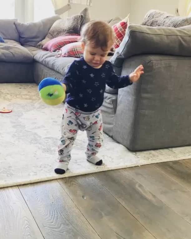 アントニオ・ノチェリーノのインスタグラム：「First steps,  good job Matti❤️」