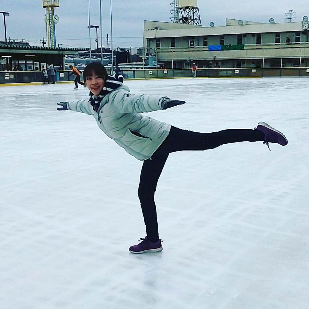 福田麻衣さんのインスタグラム写真 - (福田麻衣Instagram)「#アイススケート #スケート靴は履いていません  #さいたま市 #沼影公園スケートリンク」1月12日 12時59分 - mai2my2