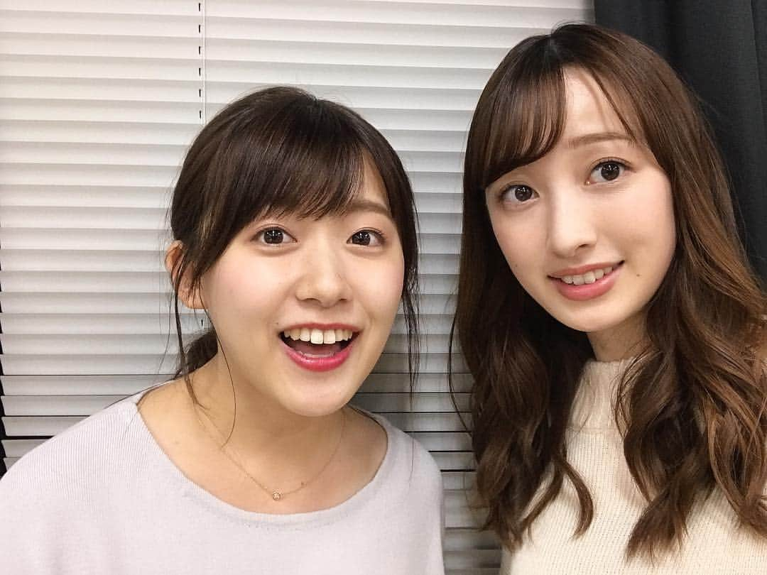 團遥香さんのインスタグラム写真 - (團遥香Instagram)「ロケ現場でばったりっ おざきちこと、尾崎アナに会ったよ🤗 相変わらず可愛くて愛しい存在💛 #Instagram始めたんだって #そんな？！ってくらいに #タグ付けを頑張っていた #まだInstagramの更新の仕方もわかっていなかった #愛しいおざきち」1月12日 13時53分 - haruka_dan_official