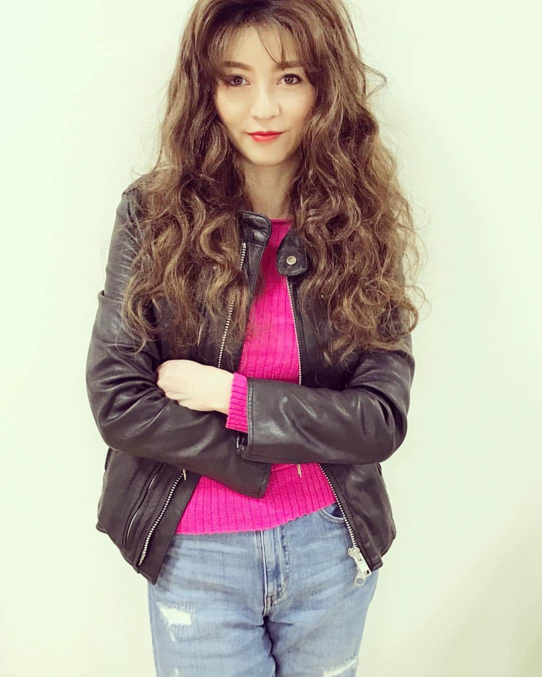 香里奈さんのインスタグラム写真 - (香里奈Instagram)「〜Les Misérables〜  Behind the scene photos✨  レミゼのオフショット〜  #iamkarina #itisnotfake #forreal #lesmiserables  #bts #オフショット #karina #香里奈 #新鮮 笑 #cx #フジテレビ #開局60周年特別企画」1月12日 16時07分 - karina_official_221