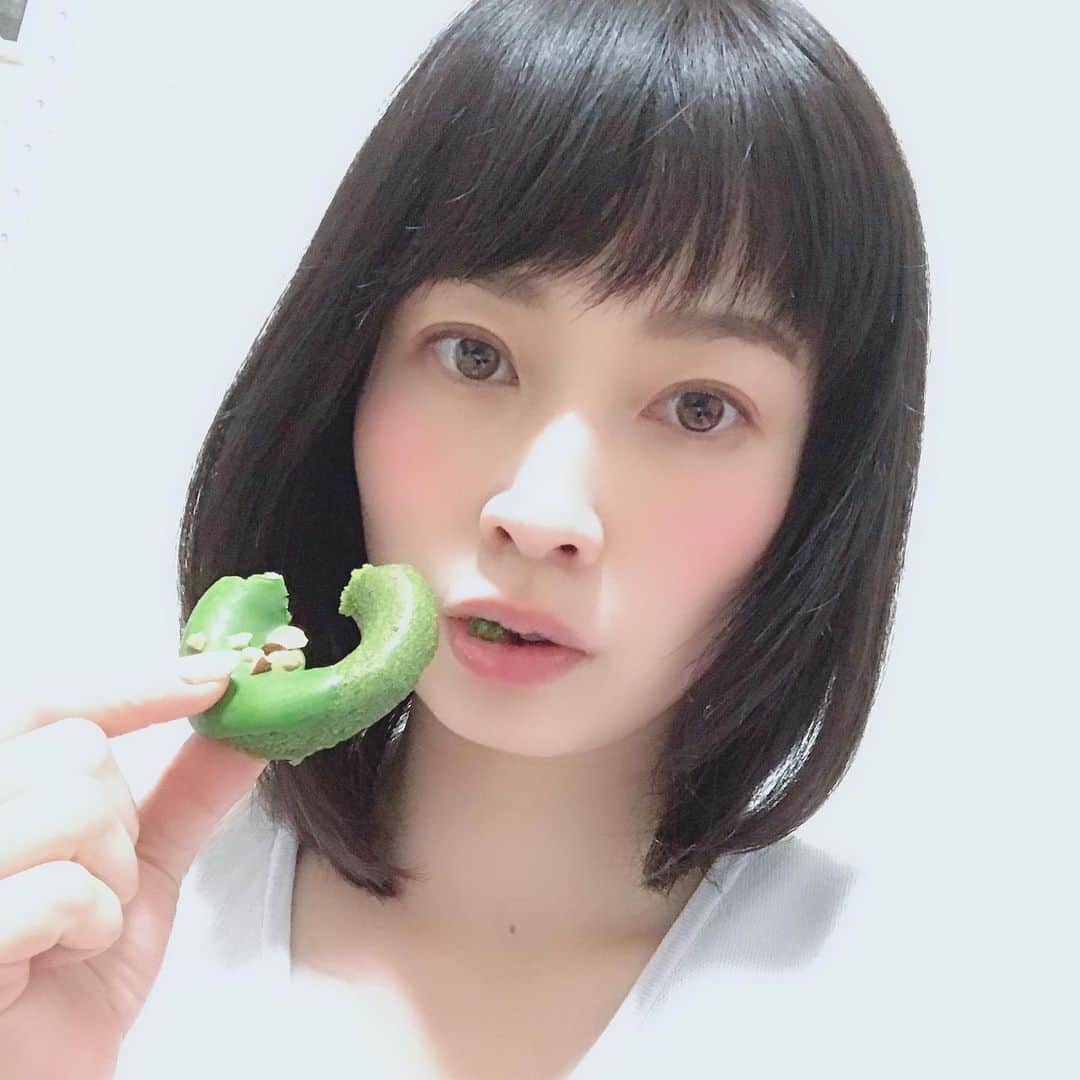 奥田咲さんのインスタグラム写真 - (奥田咲Instagram)「ドーナツうま🍩」1月12日 17時24分 - okudasaki