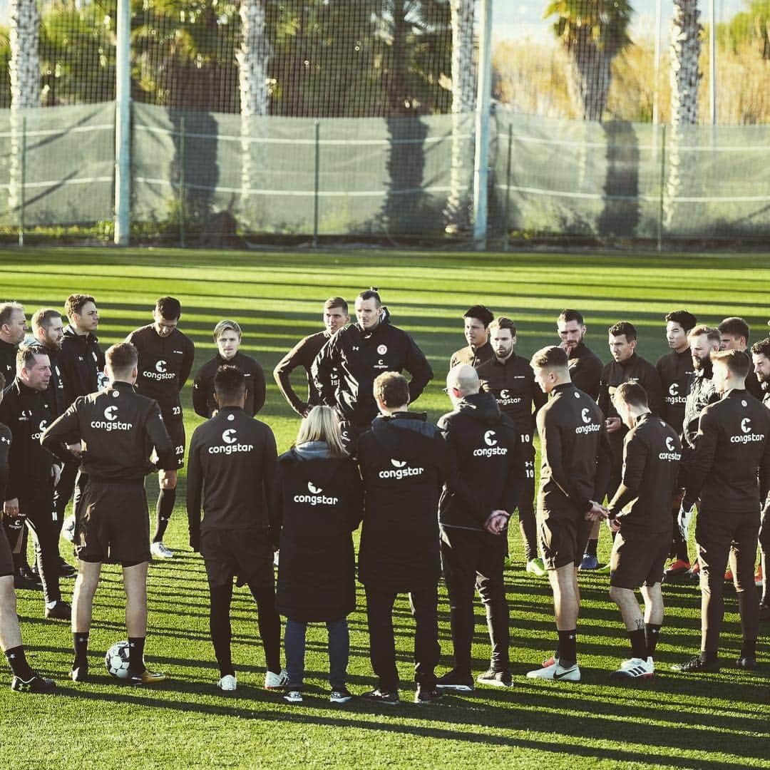 宮市亮のインスタグラム：「🤣🤣🤣#Spain#valencia#trainingcamp」