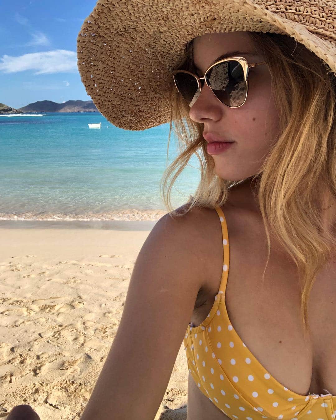 ハルストン・セイジのインスタグラム：「💛」