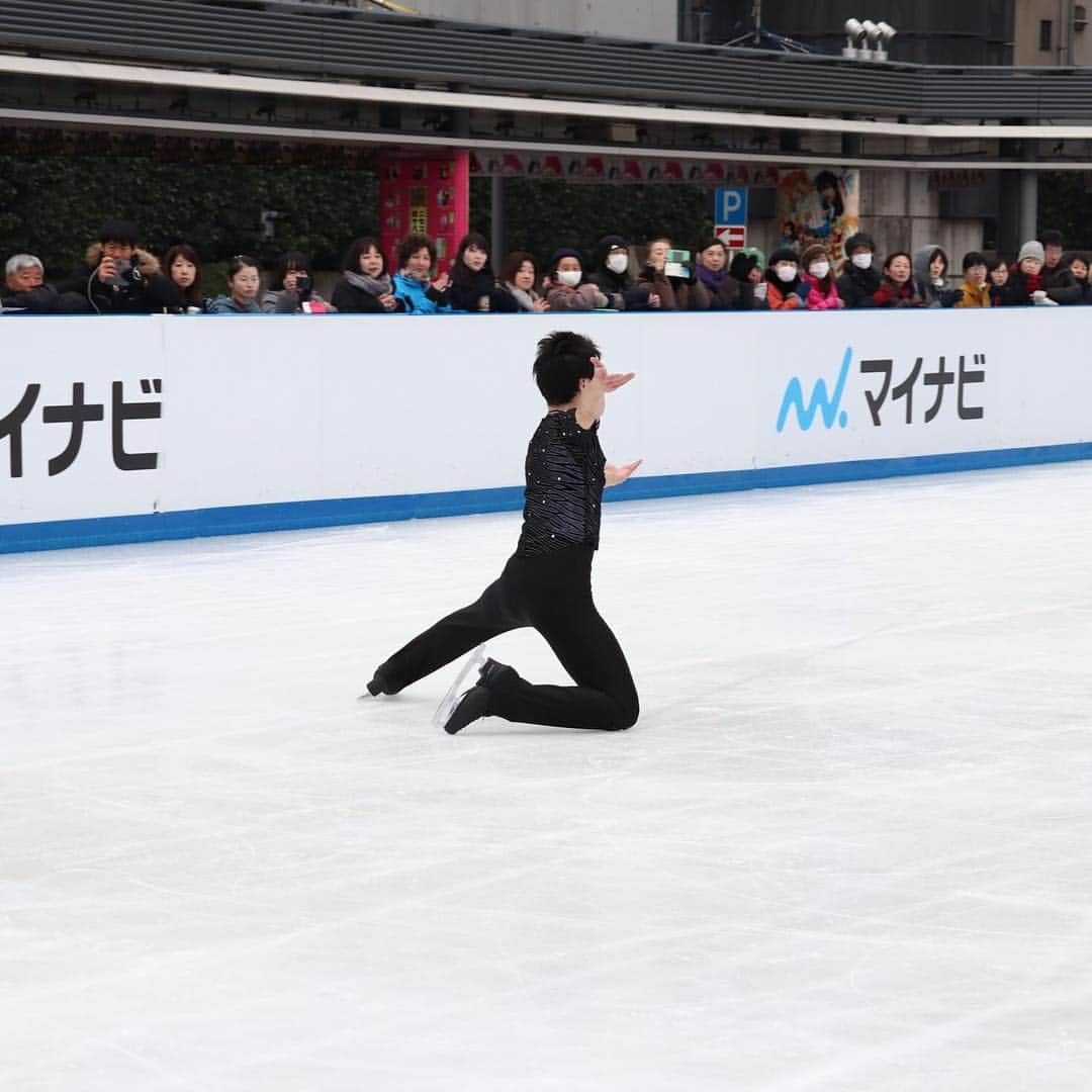 木村真人さんのインスタグラム写真 - (木村真人Instagram)「サカスマスターズ優勝しました！試合とは違うワクワクした緊張の中、最高に楽しんで滑れました！3年ぶりに皆様の前で滑れて幸せでした！たくさんの応援ありがとうございました！また機会があれば必ず出たいと思います！ #赤坂サカス #ホワイトサカス #サカスマスターズ」1月12日 19時51分 - masato_spinner