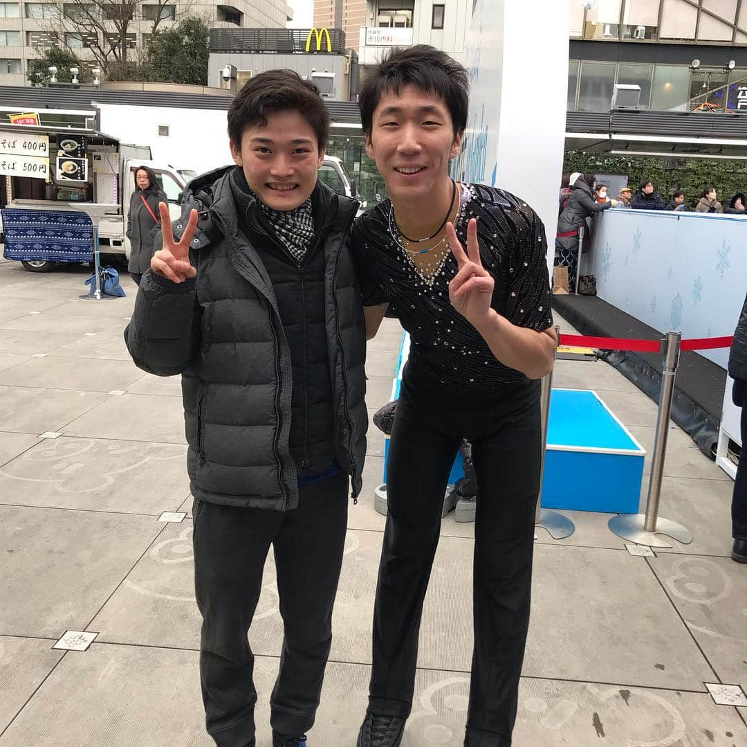 木村真人さんのインスタグラム写真 - (木村真人Instagram)「琴葉ちゃん、ヒデくん、フミヤくんひさしぶりに会えて本当に嬉しかったです！ 琴葉ちゃん写真たくさん撮ってくれてありがとうございました！ショー頑張ってください！ ヒデくん応援に来てくれてありがとう！国体がんば！ フミヤくん尊敬するスケーターです！また同じリンクに立てて嬉しかったです！」1月12日 22時38分 - masato_spinner