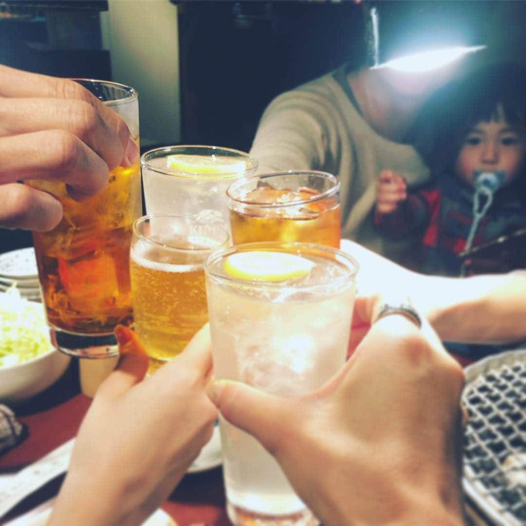 寺村美穂さんのインスタグラム写真 - (寺村美穂Instagram)「#20190112  2019年、familyday👨‍👩‍👧❣️ 毎年恒例の佐野厄除け大師 今年は家族みんなで いくことができました☺️🙏🏼 もう、とりあえず本当に 良い1日すぎて、余韻🤭🧡 いつかはみんなのことを 旅行に連れてってあげたい😌 #家族 #誇り  #今年もみんなが元気に過ごせますように」1月12日 22時59分 - teramipooo