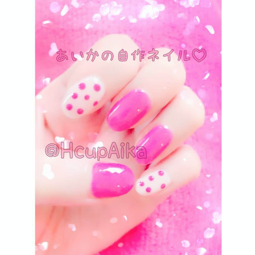 Aikaのインスタグラム：「💅💗」