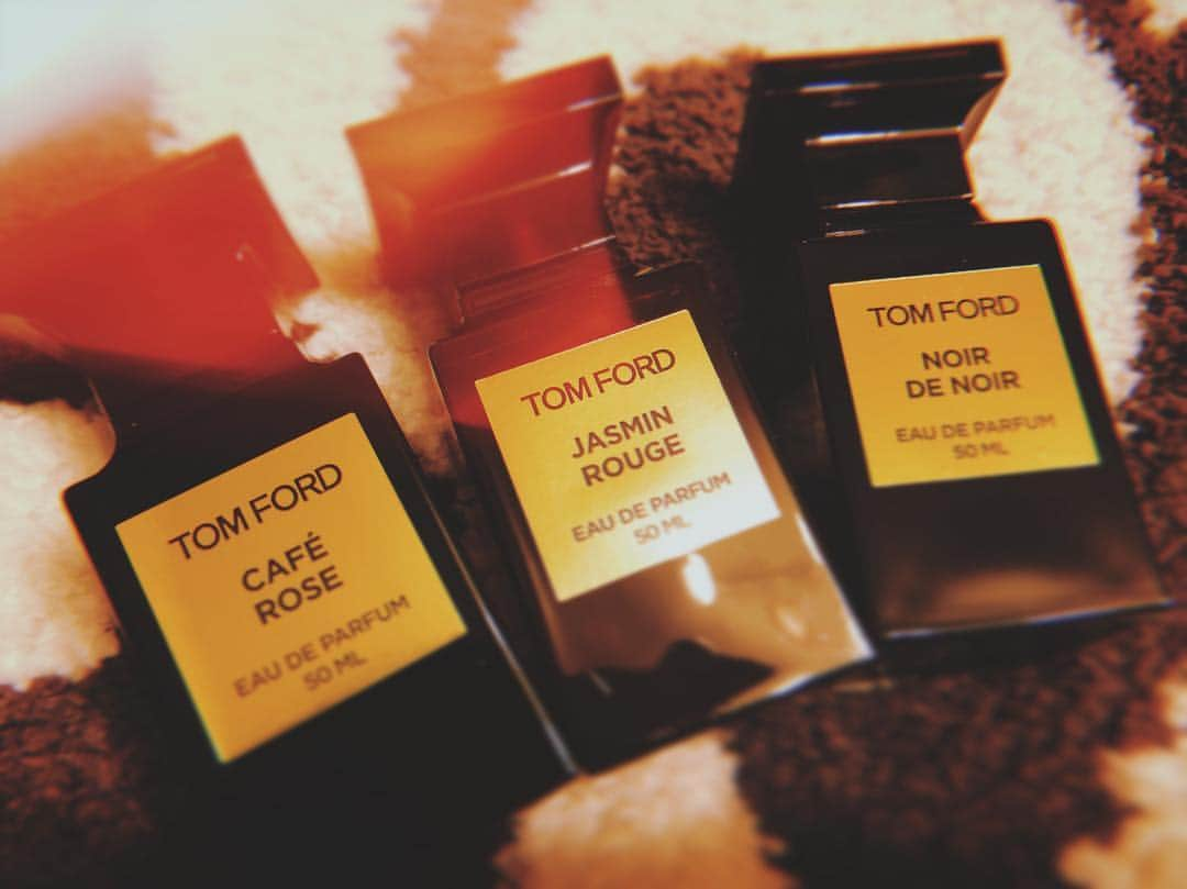 高橋メアリージュンさんのインスタグラム写真 - (高橋メアリージュンInstagram)「Thank you so much❤︎ I love all these.  #tomford #tomfordfragrance  #jasminerouge  #noirdenoir  #caferose #unisexfragrances  #ユニセックスフレグランス #香水 #香りフェチ」1月13日 13時50分 - maryjuntakahashi