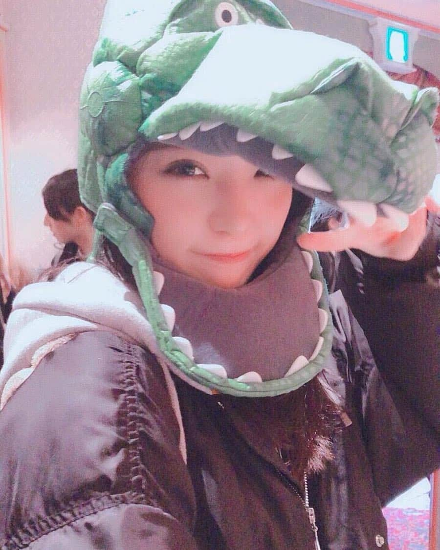 Kozueさんのインスタグラム写真 - (KozueInstagram)「. こずえまる🦖 . . オフまる🦖🦖🦖 ‪#cyberjapan #cyberjapandancers #サイバージャパン  #kozue #こずえ #cjd_kozue #こっちゃん‬」1月13日 10時30分 - kochaofficial_