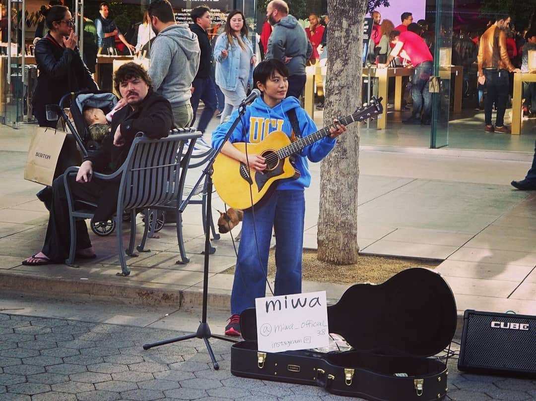 miwaさんのインスタグラム写真 - (miwaInstagram)「* #santamonica  #3rdpromenade  #LA #yamaha  #miwa  #streetlive」1月13日 15時55分 - miwa_official_38