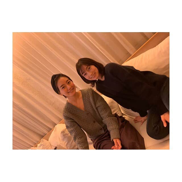 大村彩子さんのインスタグラム写真 - (大村彩子Instagram)「小橋めぐみさん(@megumikok )と藤村知可さんにお誕生日のお祝いをして頂きました♡う、嬉しい♡  ほっこりまったり新年早々、楽しい会でした。  #新年会#小橋めぐみ さん#藤村知可 さん#ランチ#まったりな会 #birthday#少しばかり斬新なサプライズの形 でした#嬉しかったな」1月13日 18時14分 - ayako_omura