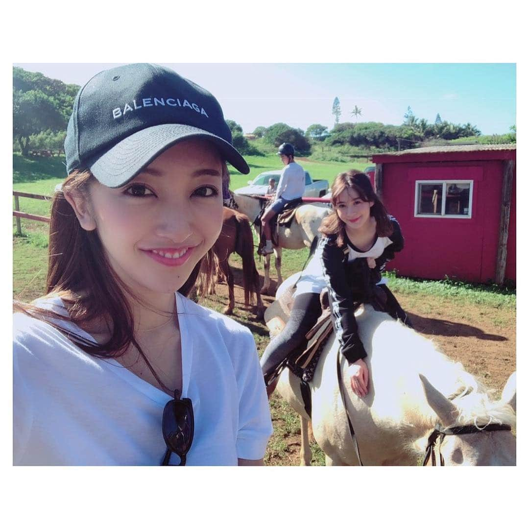 板野友美さんのインスタグラム写真 - (板野友美Instagram)「もえぴとの#旅日記 たくさん写真あったので まとめて載せます🍓🐰♥️ #二人旅❤ @moeka_nozaki」1月13日 18時12分 - tomo.i_0703