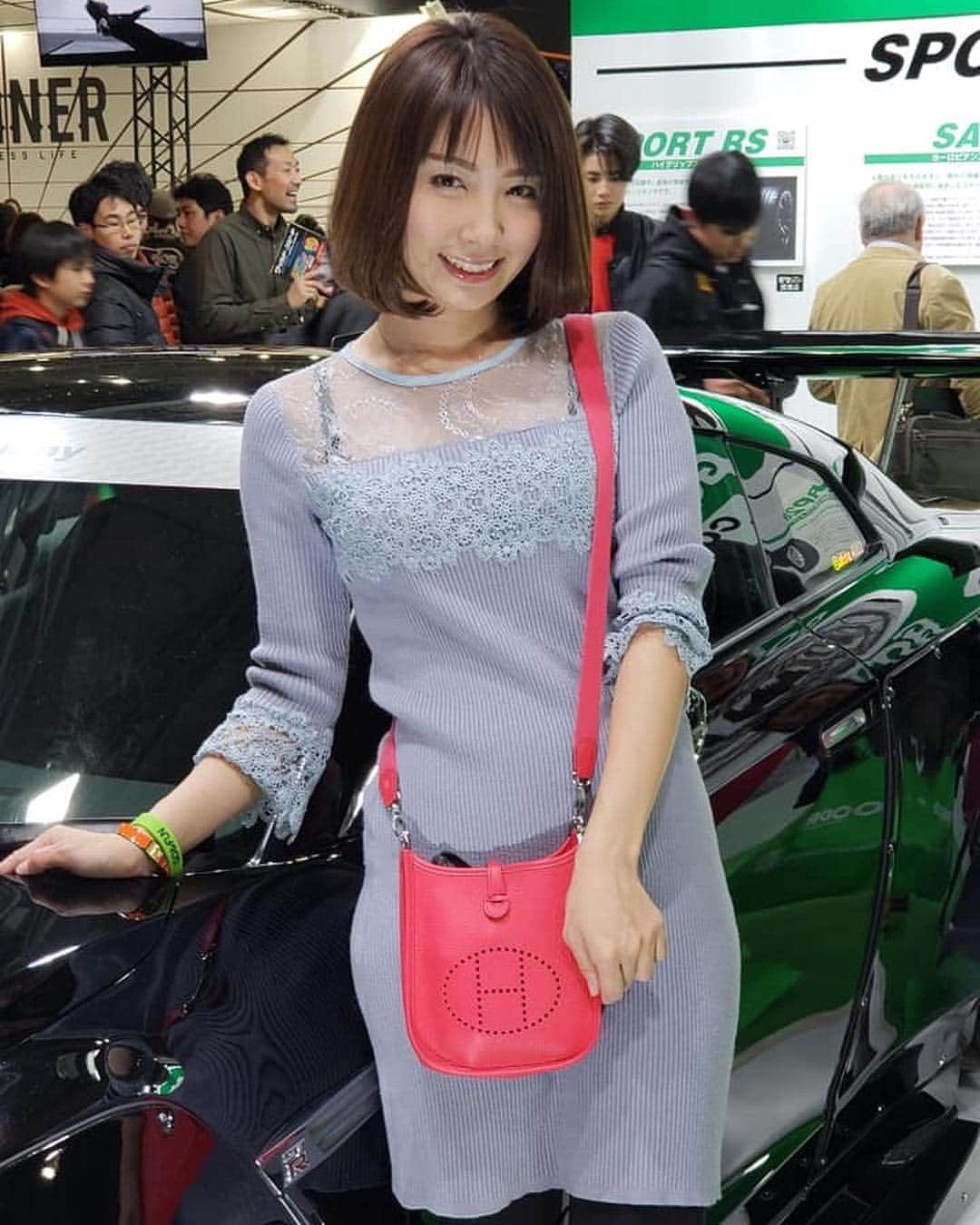 岩田亜矢那さんのインスタグラム写真 - (岩田亜矢那Instagram)「#東京オートサロン2019 #goodride 無事に終了しました！ 皆さまありがとうございました！  3年前、初めてお客さんとして 来た東京オートサロン。  当時は免許もなくて 車のことも何もわからず、 もちろん知っている出店者さんもいませんでした。  今年は、本当にいろんな方に声をかけて頂きました。 本当に3日間が夢みたいで、 出会いに感謝です。  これからも、一つ一つ 積み重ねて成長できたらと思います。 ありがとうございました！  次回は#大阪オートメッセ2019 です、 何とLaLasweet86を展示させて頂きます。 マシーンもリニューアルします、 楽しみにしててください！」1月13日 19時54分 - ayana1113