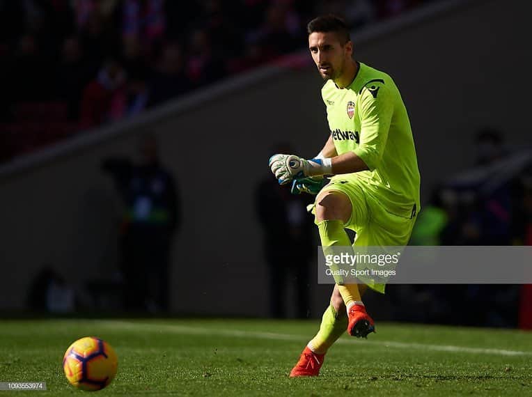 オイエル・オラサバル・パレデスのインスタグラム：「Gran trabajo de todos, merecimos más pero el Atletico de Madrid no perdona. A por el partido de copa del jueves! #atletilevante #wandametropolitano #pumafootball #uhlsport」
