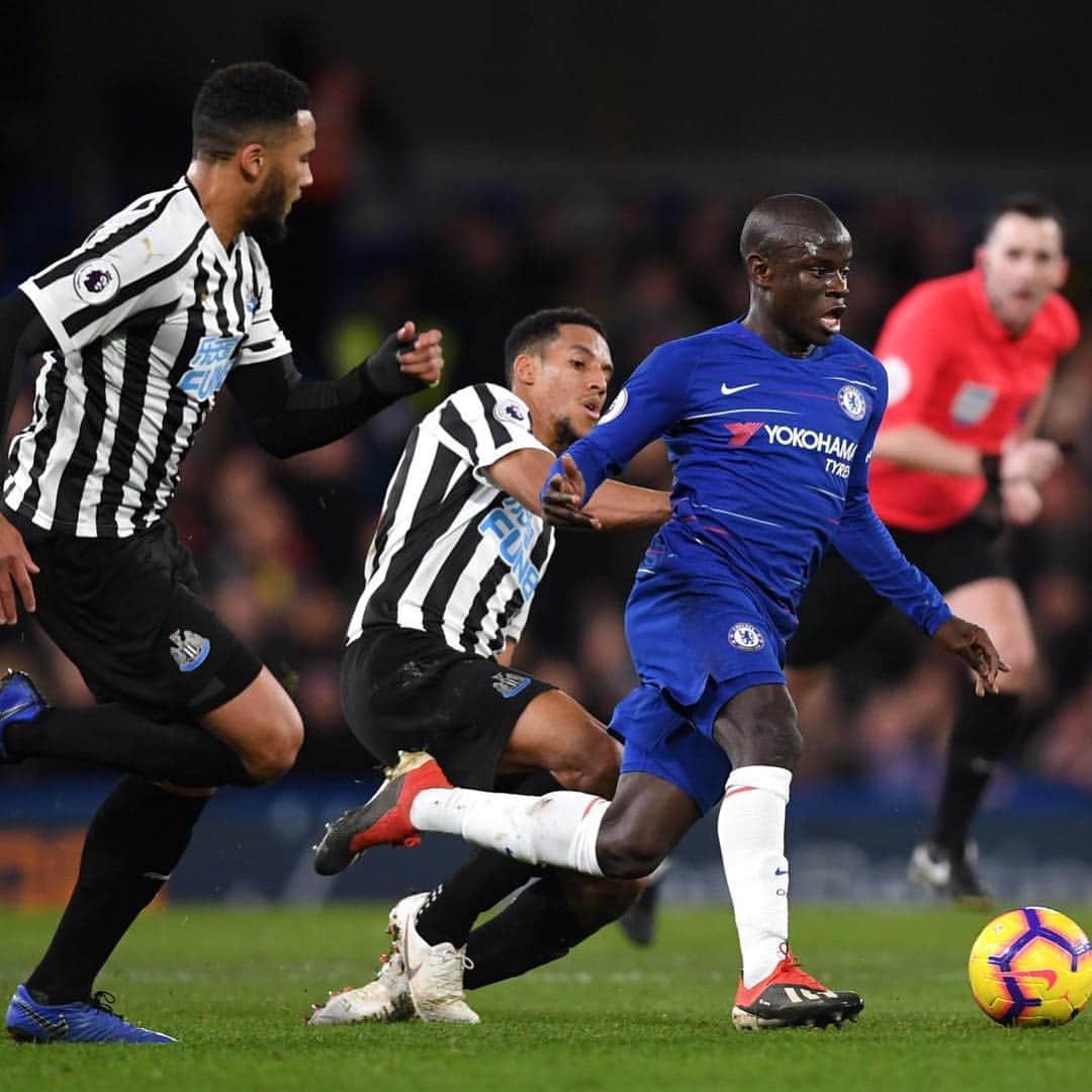 エンゴロ・カンテのインスタグラム：「Plenty of #determination @chelseafc +3️⃣ pts」