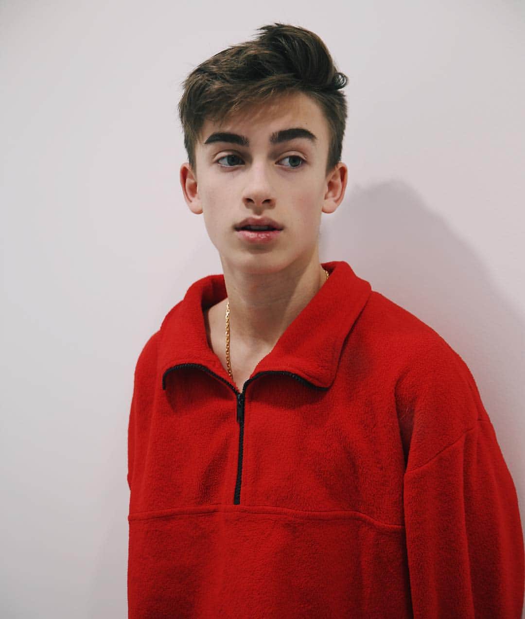 ジョニー・オーランドのインスタグラム：「i need some chapstick」