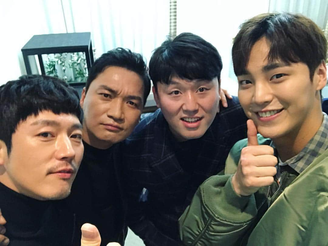 イ・テファンさんのインスタグラム写真 - (イ・テファンInstagram)「D-day!! #도시경찰 #mbc에브리원  #저녁8시30분 #본방사수 👮‍♂️👨‍👨‍👦‍👦🙏👍 #이쁜사진들과응원해주신모든분들께감사합니다」1月14日 16時57分 - leetaehwan0221