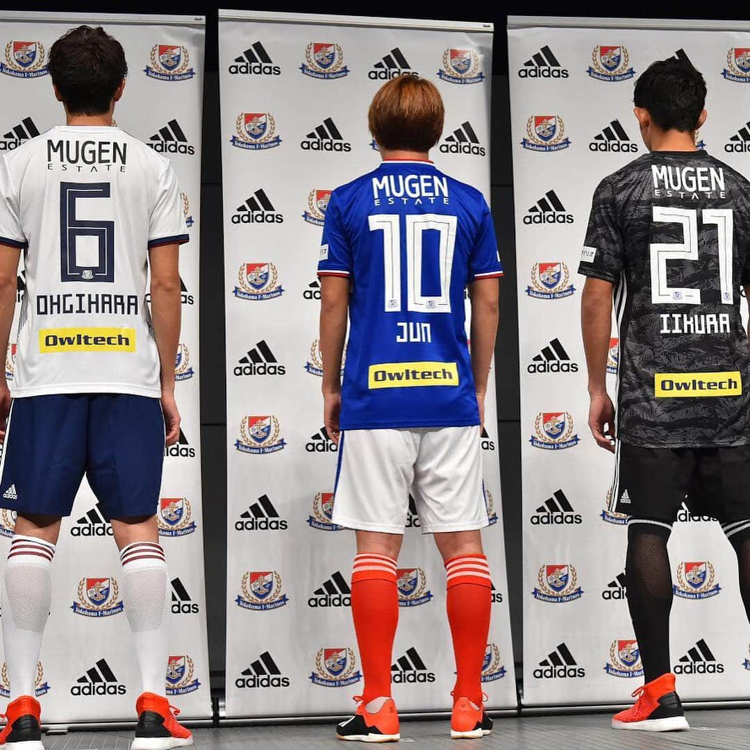 横浜F・マリノスさんのインスタグラム写真 - (横浜F・マリノスInstagram)「2019 New #Adidas Kit front and back! 今年は背番号が後ろのみに。みんなは何番をゲット？ . #fmarinos #Jリーグ #jleague #アディダス #ユニフォーム #扇原貴宏 #天野純 #飯倉大樹」1月14日 9時30分 - yokohamaf.marinos