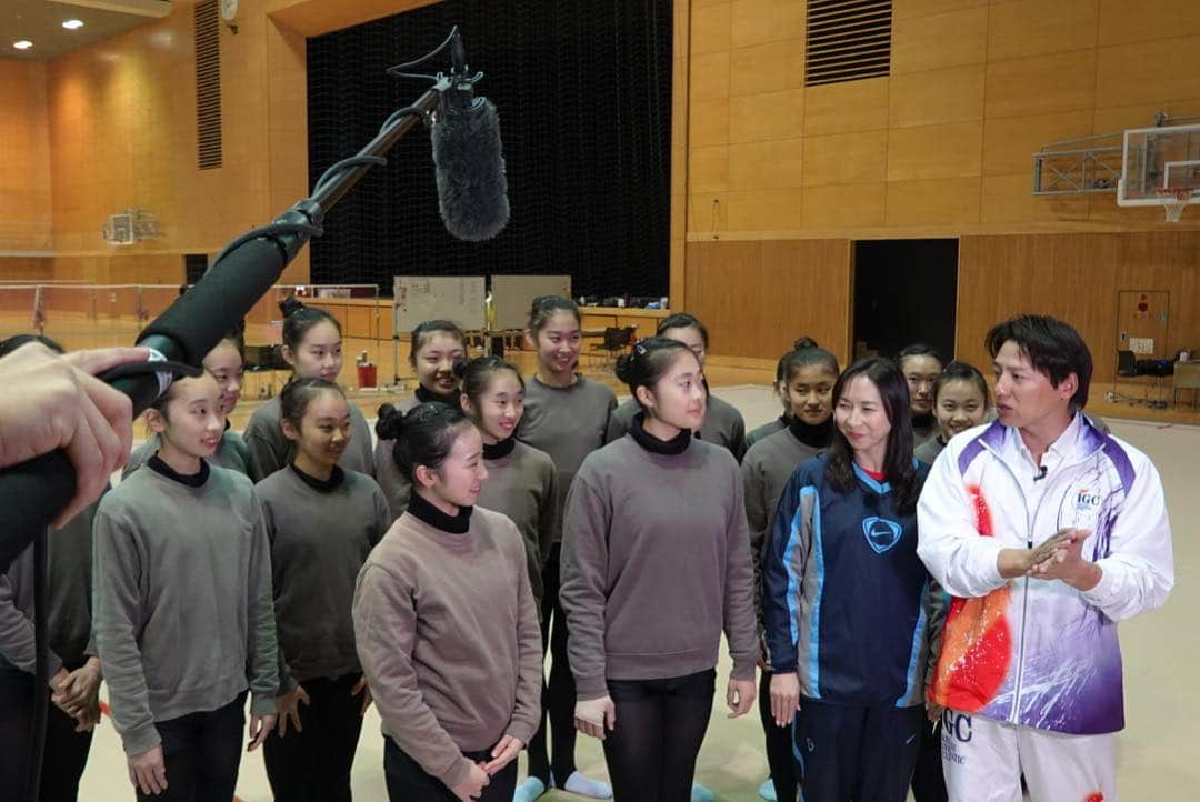 池谷幸雄さんのインスタグラム写真 - (池谷幸雄Instagram)「ちば情熱アスリートの取材で、昭和学院高校の女子新体操部に取材をして来ました！ いつもインターハイ上位の強豪校でした！ 練習は大変ですが、みんな楽しんで新体操してました！！ 昭和学院新体操部の皆さん、これからも頑張って下さい！ ありがとうございました！」1月14日 14時54分 - yukio_iketani