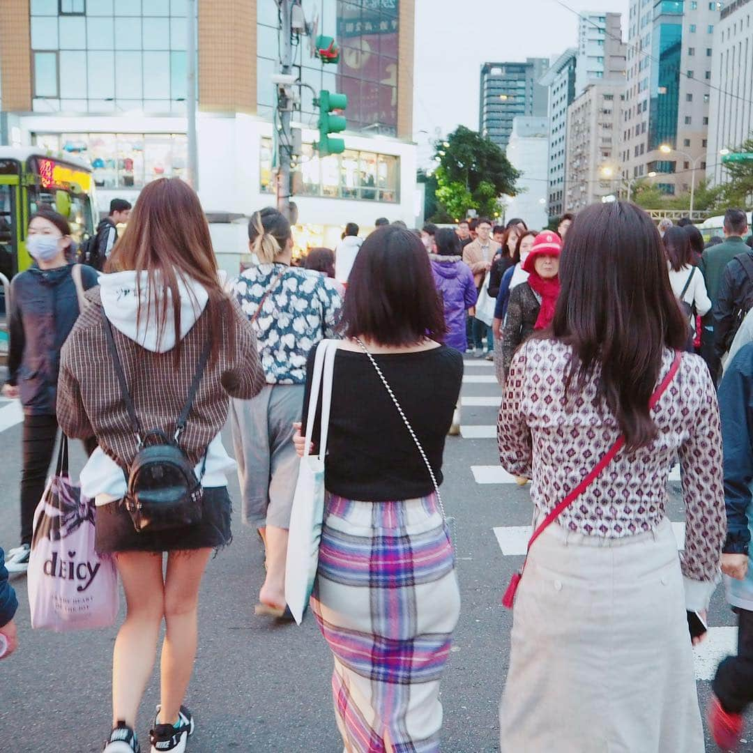 近野莉菜さんのインスタグラム写真 - (近野莉菜Instagram)「ズッ友👭💞 #阿部マリア #永尾まりや #近野莉菜 #台北旅行記」1月14日 15時26分 - chikano.rina