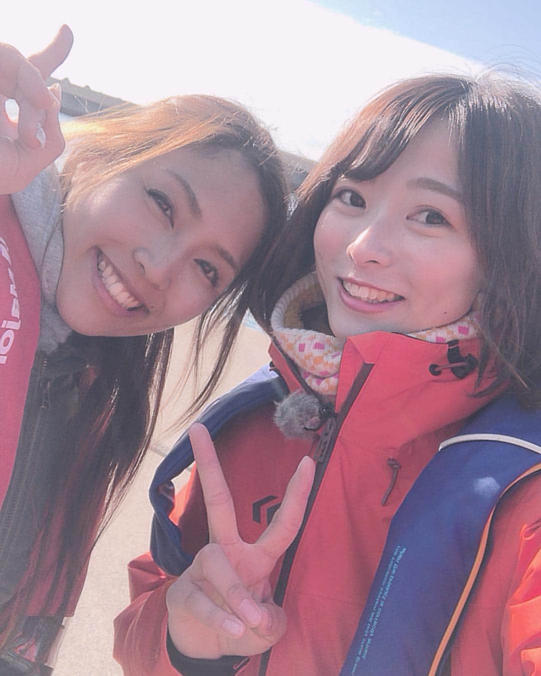のインスタグラム：「ペルビーさんとツーショット連発🥰🐟 . . . . . #盛漁丸 #ルアチャン #ルアルアチャンネル #ペルビー貴子  #高本采実 #釣り番組 #サンテレビ #テレビ神奈川 #釣りガール #釣り女子 #釣り人 #青物ジギング #タチウオジギング #ジギング #ルアー #fishing #fishinggirl #淡路島 #沼島 #釣り日和 #海釣り #船釣り #釣り好き #海好き #majorcraft  #BTRUE #DAIWA #ayamistagram」