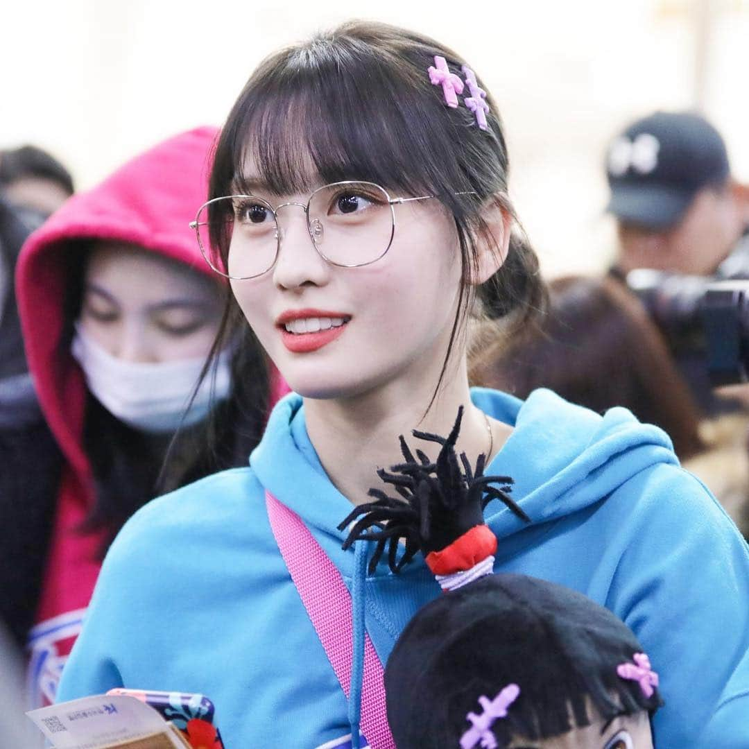 モモさんのインスタグラム写真 - (モモInstagram)「♡ [Fantaken] 190113 - Gimpo Airport back from Japan -  #MOMO #트와이스 #모모 #平井もも #もも #TWICE © peachtoktok」1月14日 18時57分 - momojype