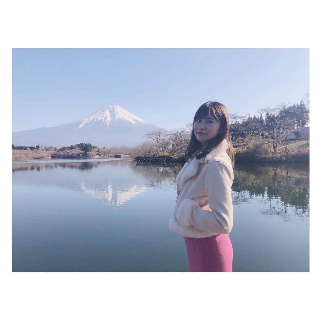後藤理沙子さんのインスタグラム写真 - (後藤理沙子Instagram)「X-TRAILに乗って富士山まで行ってきましたよ🗻❤お天気も良くて、とっても綺麗に富士山が見えました〜！初夢に富士山でてくるようにって目に焼き付けてたのに、でてこなかったよ😂  今、毎週抽選で「X-TRAIL購入資金30万円」が当たるキャンペーンをやってます♡ 簡単に応募できちゃうので、みなさん応募してみてね！ 応募期間は1/7（月）～2/24（日）17:00まで！  詳しくは @nissan_midlands でチェック❣️ 公式HP https://area.nissan.co.jp/fair/tokai/19/01/present-cp/ * #エクストレイルと旅に出よう #プレゼント #キャンペーン #日産  #nissan  #プレゼント企画  #車 #車好き  #車女子 #富士山 #静岡県 #観光スポット」1月14日 21時20分 - risako_goto