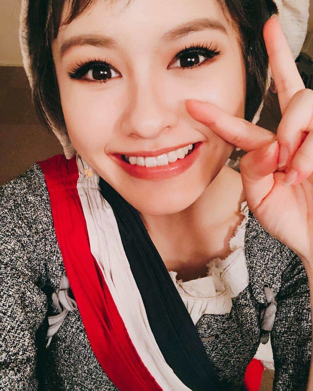 昆夏美のインスタグラム：「. ミュージカル「マリーアントワネット」 一足先に千秋楽迎えました！！ 皆さま、本当にありがとうございました。 今は感謝しかないです。 明日の大千秋楽も 皆様の胸に届きますよう祈ってます。 取り次ぎご報告でした。 また改めて投稿しますね。 マルグリット、ありがとう！！ そしてこのカンパニー、本当大好き。 . #マリーアントワネット #マルグリットアルノー #笑顔のマルグリット #本編では全然笑わないからね笑 #皆さまとの写真はまた載せます」