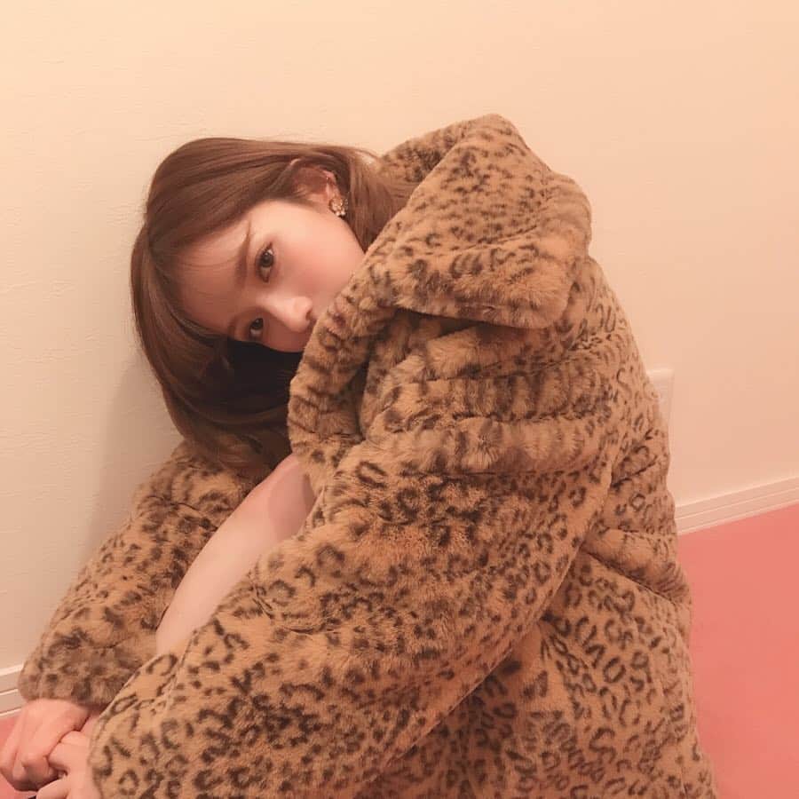 南りほのインスタグラム：「新宿のLUMINE ESTで @andlottie_official のpop up Storeが開催してます🌈 まだ日程は未定ですが私も遊びにいくよっ♥️ 皆さんに会いたいです…💋」